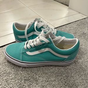 Women’s 7.5 brand new vans